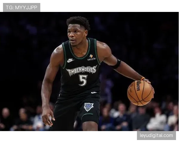 The Athletic发布对爱德华兹的深度访谈：谈及领导力与明尼苏达的篮球文化